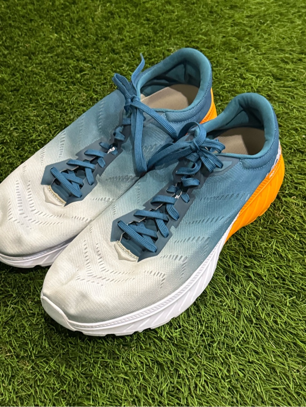 HOKA Pro Fly Trainers Shoes - Picture 2 of 7